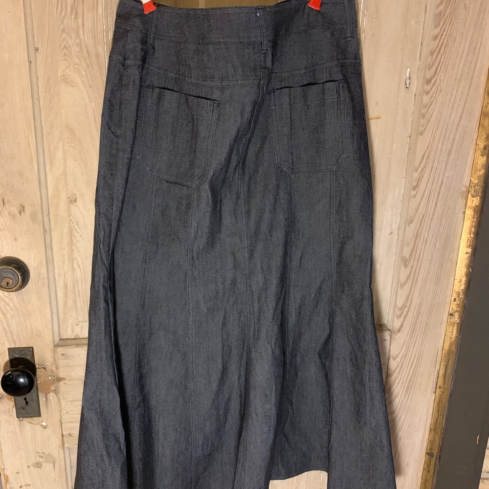 Great long black jean skirt!